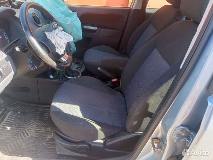 Сидения на Ford Fusion