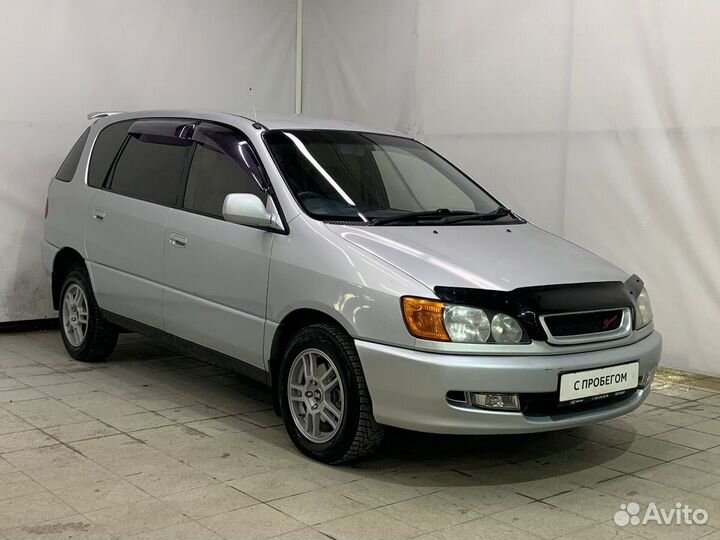 Toyota Ipsum 2.0 AT, 2000, 145 000 км