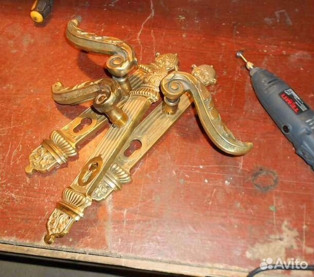 Дверные ручки латунные