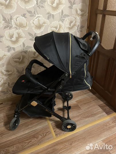 Прогулочная коляска легкая Baby Care q'bit