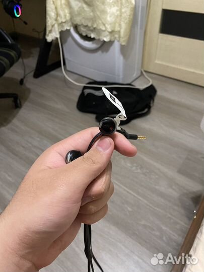 Наушники JBl t205