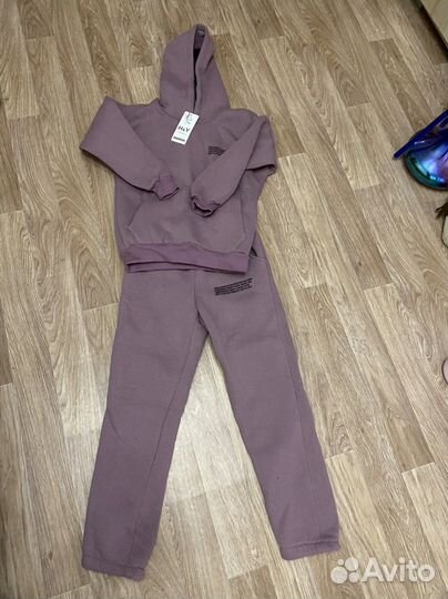 Костюм спортивный