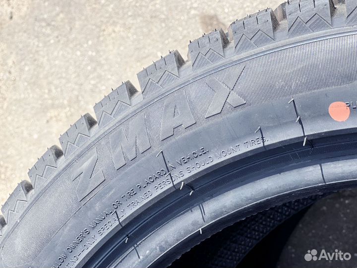 Zmax Winternova Stud II 235/35 R19 142T