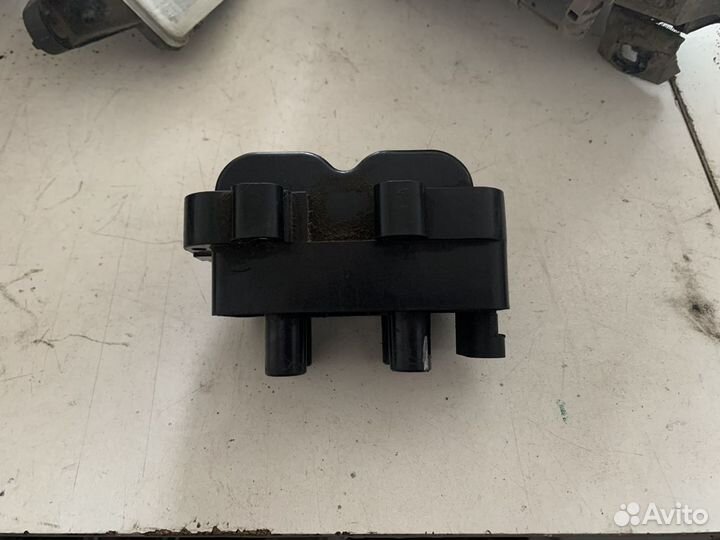 Катушка зажигания Renault Logan