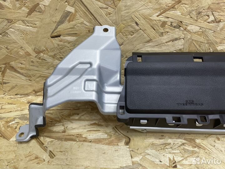 Подушка безопасности в колени водителя Lexus GX460