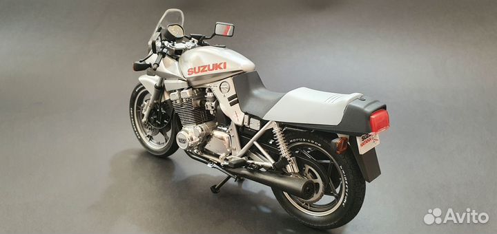 Модель Suzuki GSX1100S Katana