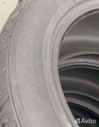 Yokohama Parada Spec-X PA02 285/50 R20 112V