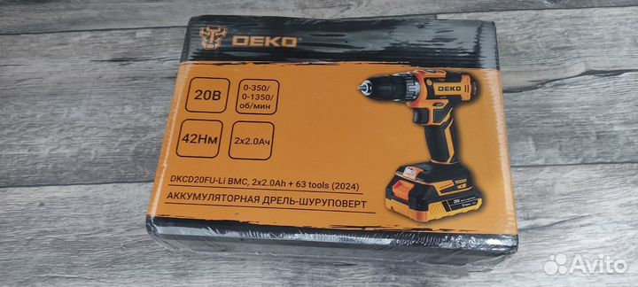 Дрель-шуруповерт deko dkcd20FU-Li 2x2Ah + набор 63