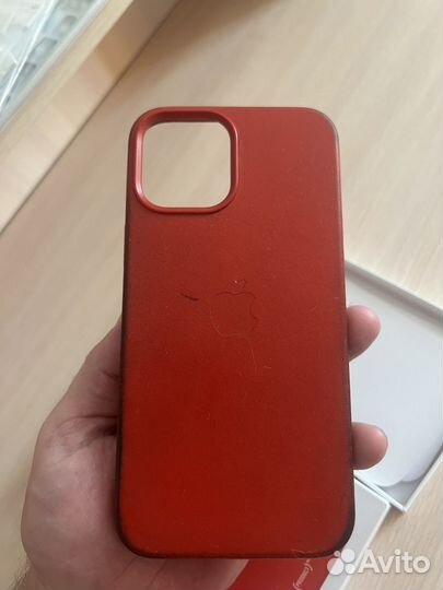 Оригинальный чехол на iPhone 12 Pro Max