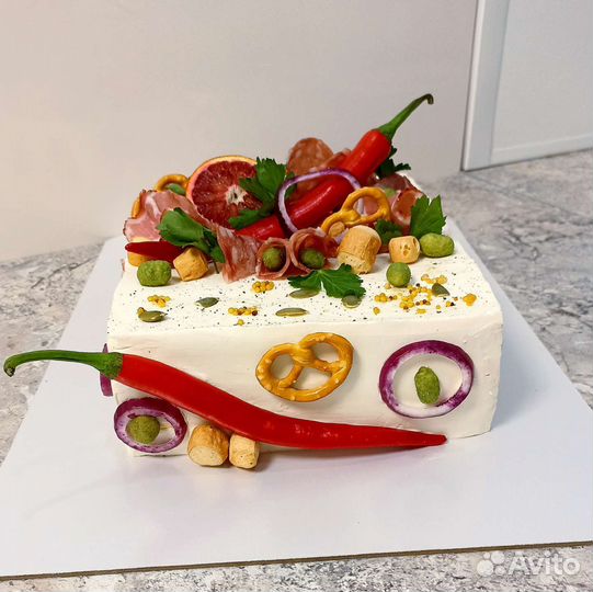 Несладкие торты и капкейки