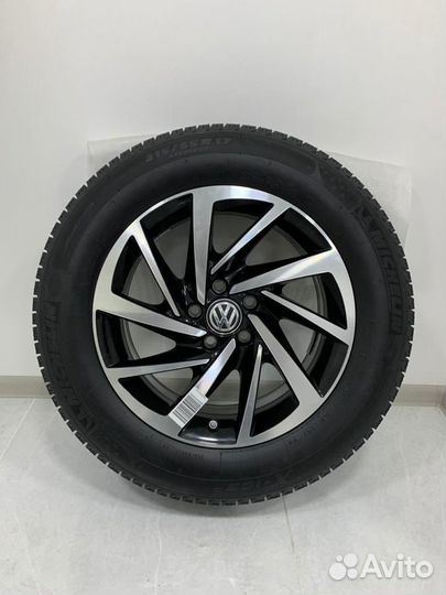R17 Michelin X-Ice XI3 215/65, PCD 5x112 DIA 57.1