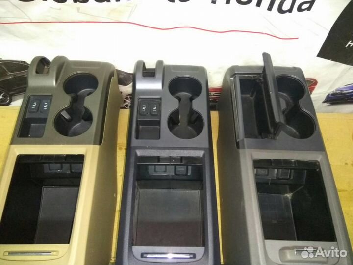 Консоль центральная Хонда црв-3