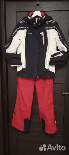 Спортивный костюм женский