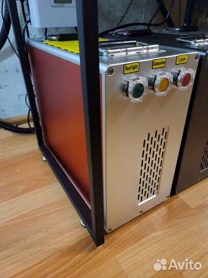 Лазерный маркер волоконный Raucys 30Q