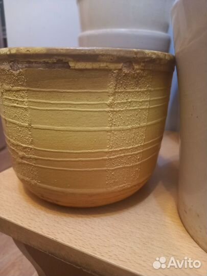 Керамические и пластиковые большие горшки