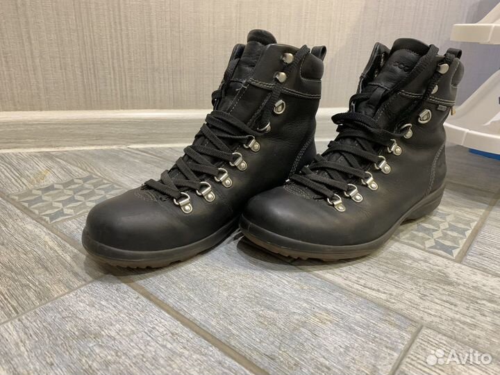 Ботинки Ecco 36