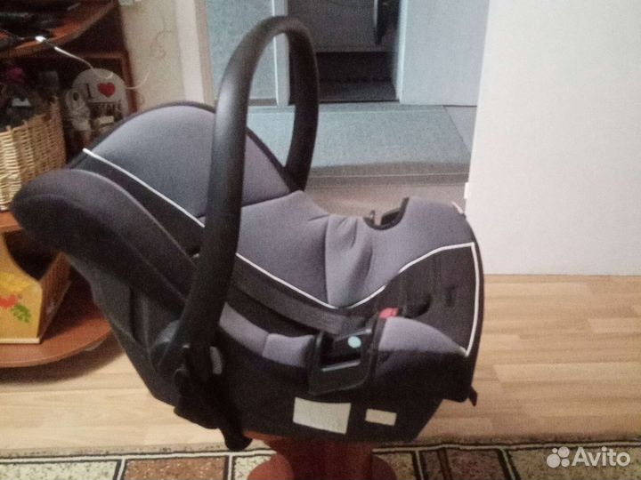 Детское автокресло переноска