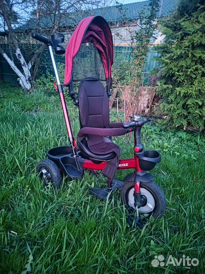 Детский трехколесный велосипед с ручкой