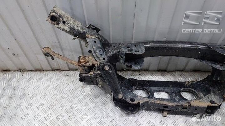 Передняя балка (подрамник) Toyota RAV4 51206-42061