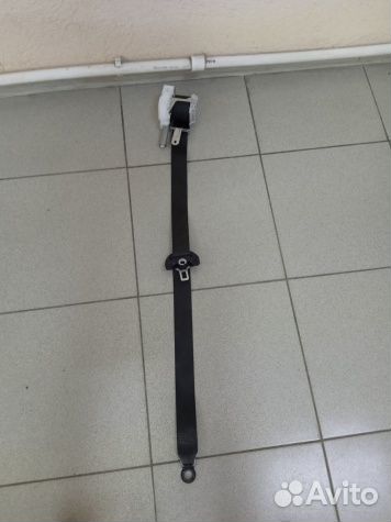 Правый ремень безопасности Toyota Corolla