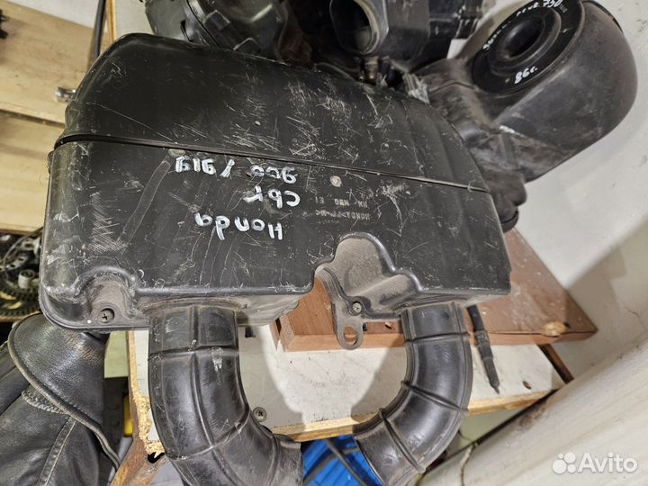 Корпус воздушного фильтра Honda CBR900 cbr 919