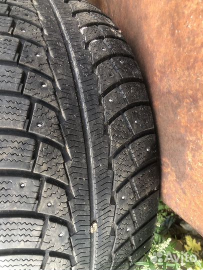 Gislaved Frost 235/55 R17