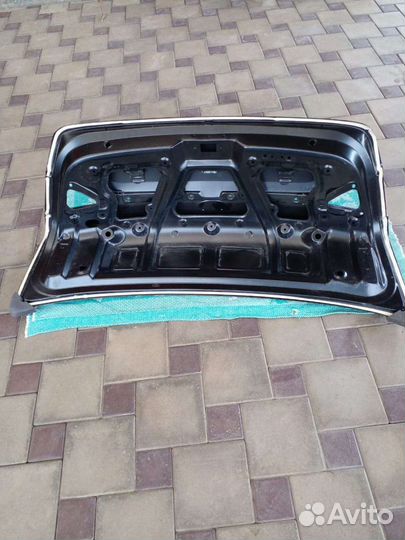 Крышка багажника на Kia Rio 4 поколения