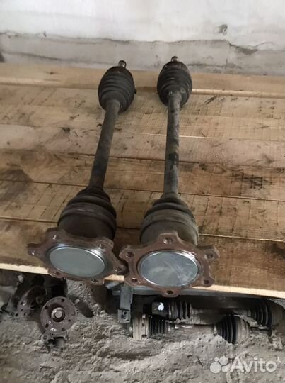 Привод задний infiniti s51