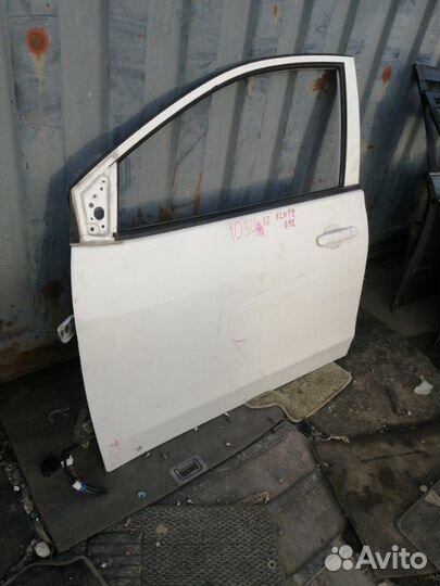 Дверь передняя левая Nissan Ad Y12