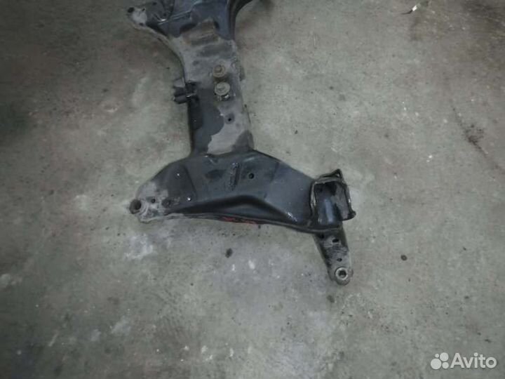 Подрамник Nissan Ad QG15 2000