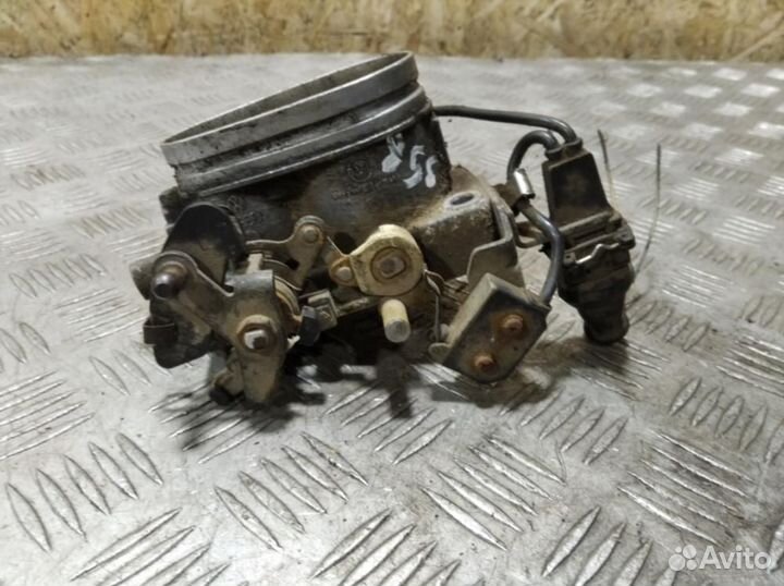 Заслонка дроссельная механическая Audi 80/90 1986