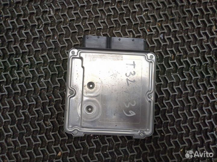 Блок управления двигателем Volkswagen Touran, 2003