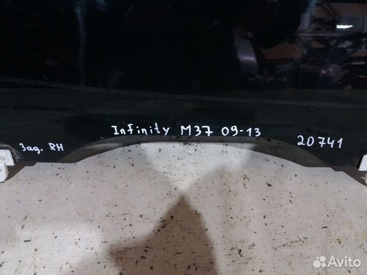Инфинити M37 2009- Стекло правой задней двер 20741