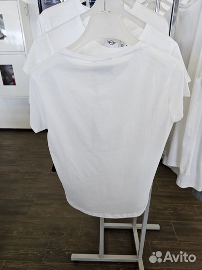 Женская футболка mini wing logo белая