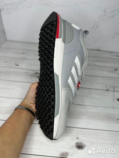 Adidas ZX 700 HD