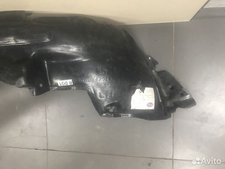 Подкрылок передний левый Toyota Rav4 SXA10 3SFE