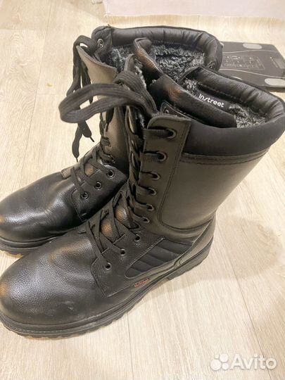 Высокие мужские зимние ботинки на молнии