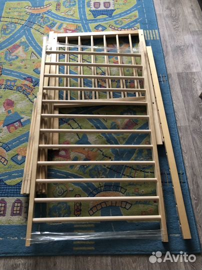 Кроватка детская