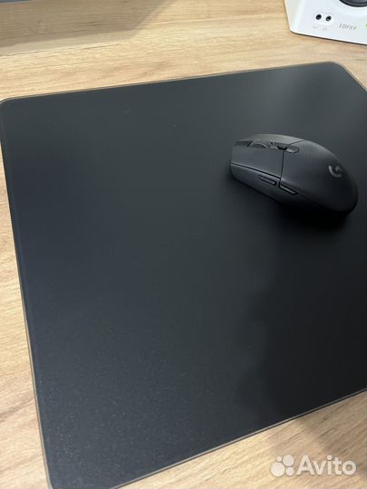 Стеклянный коврик для мышки