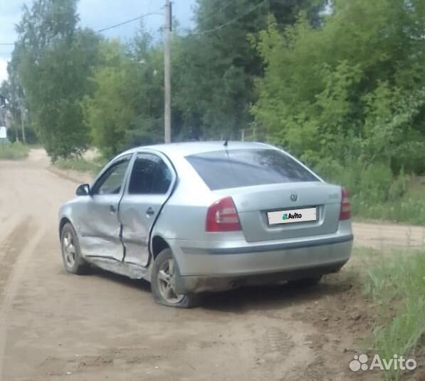 Skoda Octavia 1.4 МТ, 2008, битый, 204 000 км