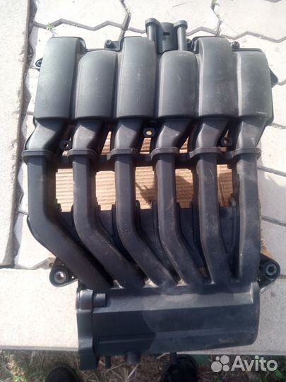 Впускной коллектор