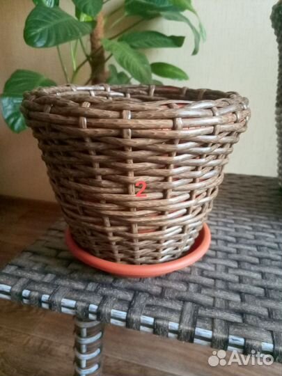 Кашпо из ротанга