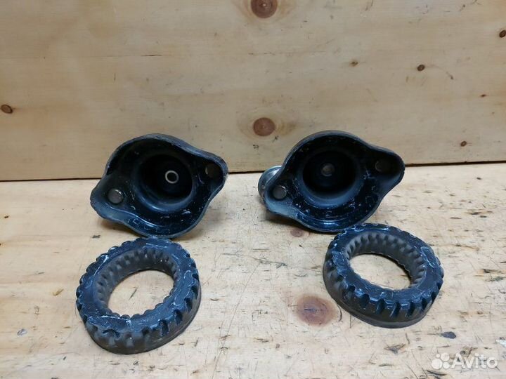 Опора стойки задняя Mitsubishi Lancer CS5A 4G93