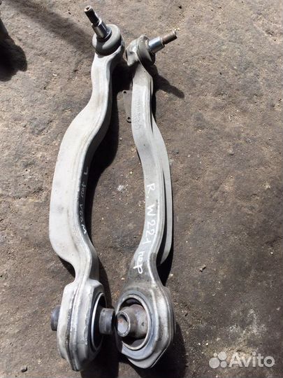 Передние нижние рычаги на мерс W221