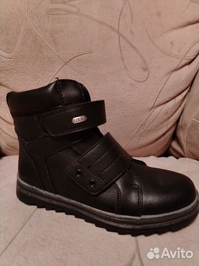 Новые зимние ботинки для мальчика