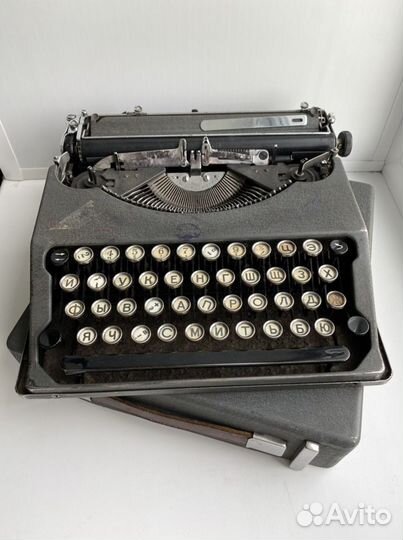 Печатная машинка Hermes baby