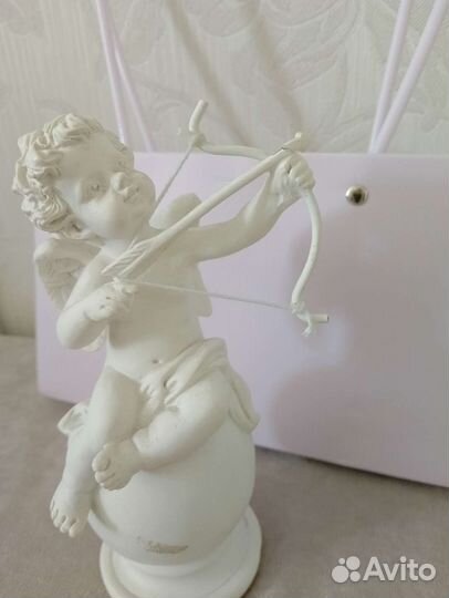 Ангел из гипса. Фигурка статуэтка
