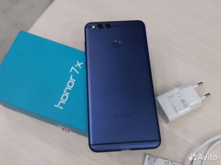 HONOR 7X, 4/64 ГБ
