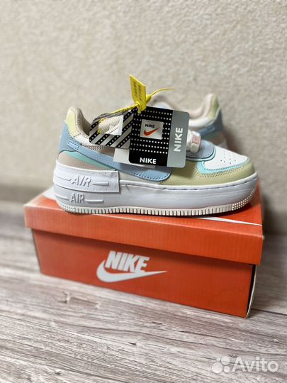 Кроссовки nike женские 36