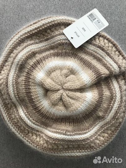 Берет женский вязаный